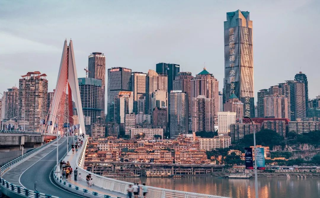 重庆,现代活力与历史底蕴交相辉映的大都市