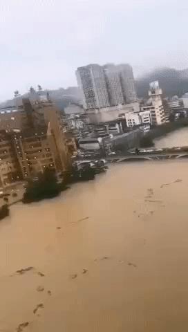 湖北之声，致敬湖北同胞，共话家国情怀