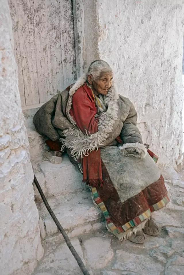 西藏，心灵净土的神秘之旅🌿🏔️